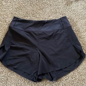 Athleta Women’s Run With It 4.5” Short